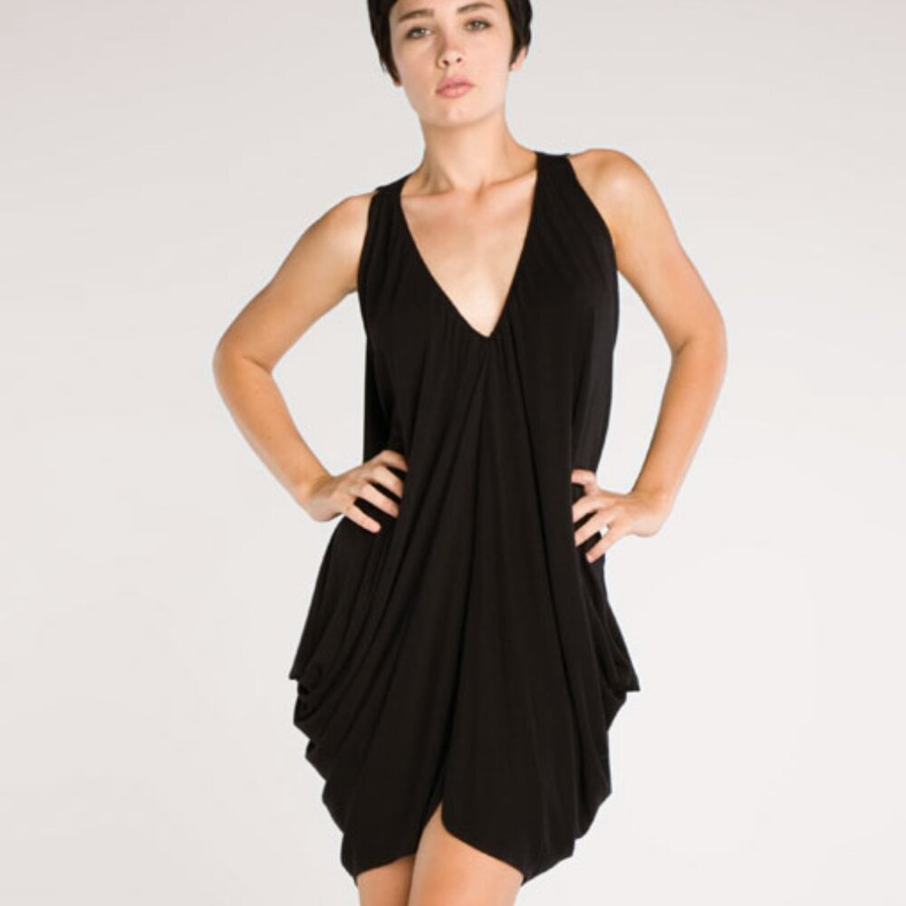 ❤️ RILLER & FOUNT | REVOLVE  Black Sleeveless Bubble Jumper Dress